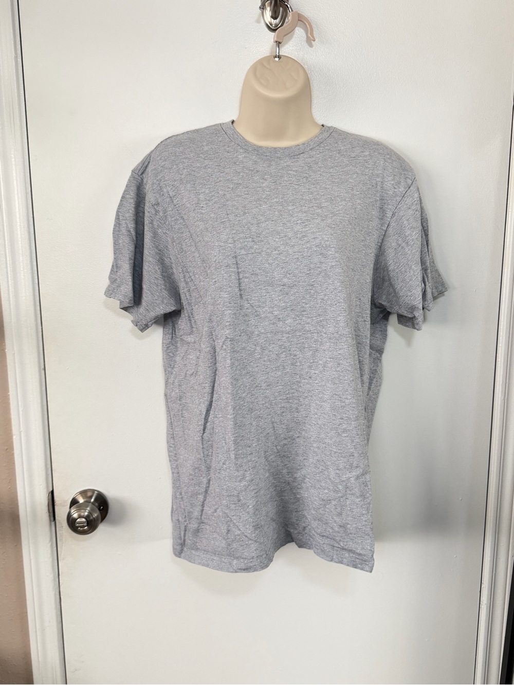 Classic Crewneck Men's T‑Shirt - Light Heather Gray L